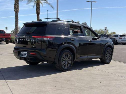 2022 Nissan Pathfinder SV 2WD