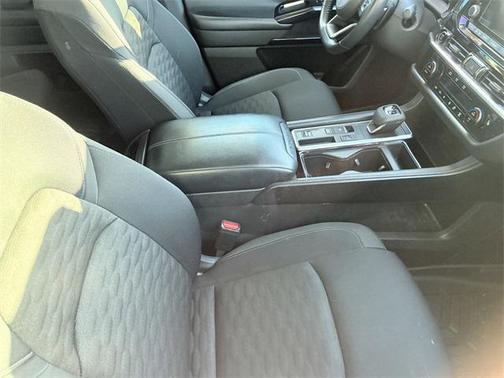 2022 Nissan Pathfinder SV 2WD