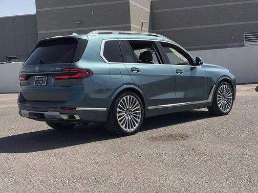 Blue Ridge Mountain Metallic 2026 BMW X7 xDrive40i