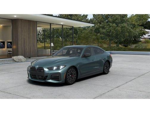 Cape York Green Metallic 2026 BMW M440 i