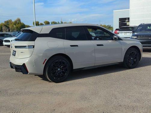 2026 BMW iX xDrive60