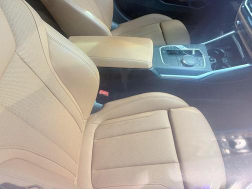 Black Sapphire Metallic 2024 BMW 330 330i Sedan