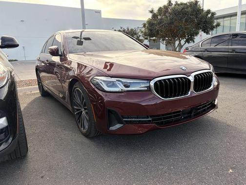 Aventurin Red Metallic 2023 BMW 530 i