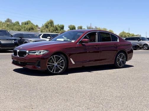 Aventurin Red Metallic 2023 BMW 530 i