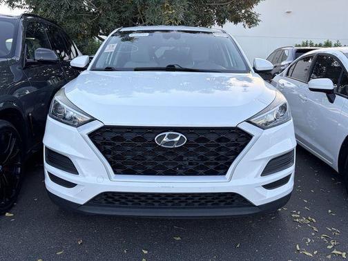 Cream White 2020 Hyundai TUCSON SE