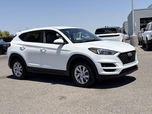 Cream White 2020 Hyundai TUCSON SE