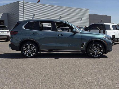 Blue Ridge Mountain Metallic 2026 BMW X5 xDrive40i
