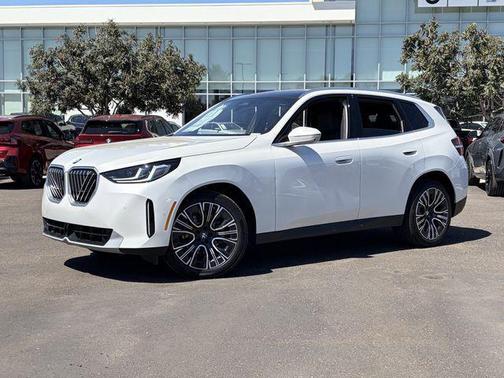 Mineral White Metallic 2026 BMW X3 30 xDrive