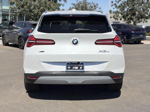 Mineral White Metallic 2026 BMW X3 30 xDrive