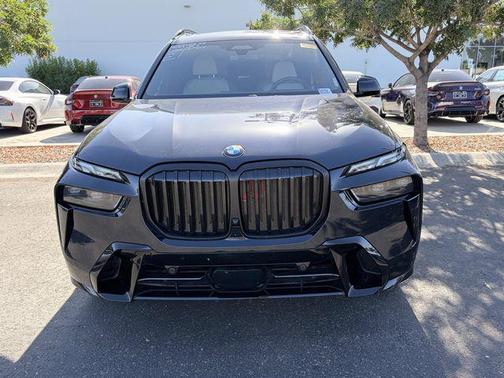 Carbon Black Metallic 2025 BMW X7 xDrive40i