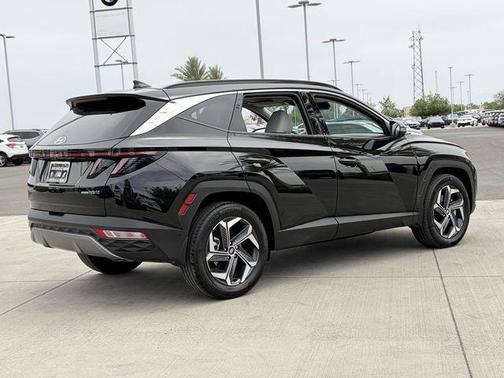 Black Pearl 2024 Hyundai TUCSON Hybrid Limited