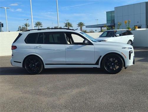 2026 BMW X7 M60i