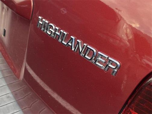 2004 Toyota Highlander Base