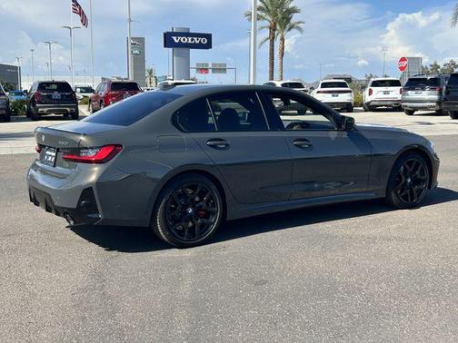 Dravit Grey Metallic 2026 BMW 330 330i