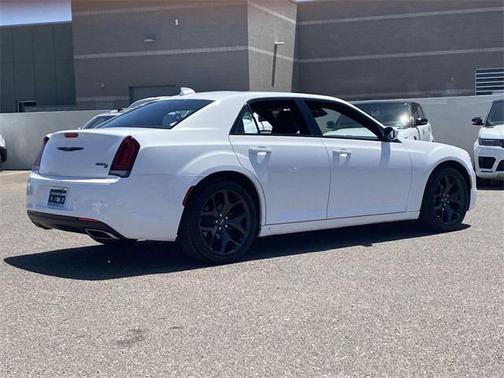 2022 Chrysler 300 S