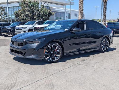 Black Sapphire Metallic 2026 BMW i5 eDrive40