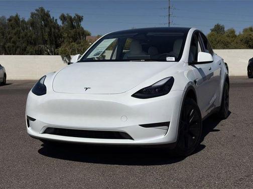 2024 Tesla Model Y Long Range Single Motor Rear-Wheel Drive