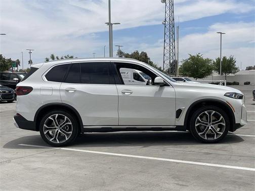 2026 BMW X5 sDrive40i