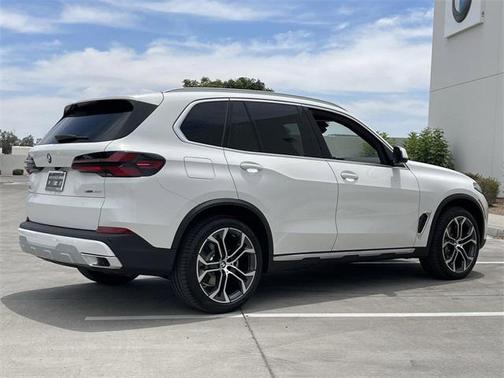 2026 BMW X5 sDrive40i