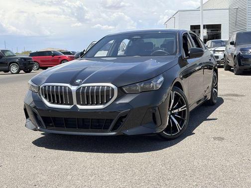 Black Sapphire Metallic 2025 BMW 530 530i