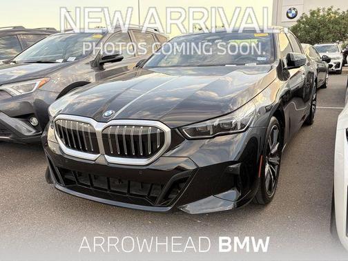 Black Sapphire Metallic 2025 BMW 530 530i