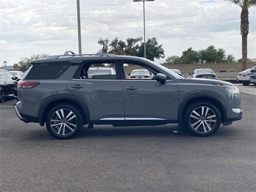 2024 Nissan Pathfinder Platinum 4WD