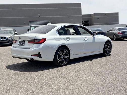 Mineral White Metallic 2020 BMW 330 330i