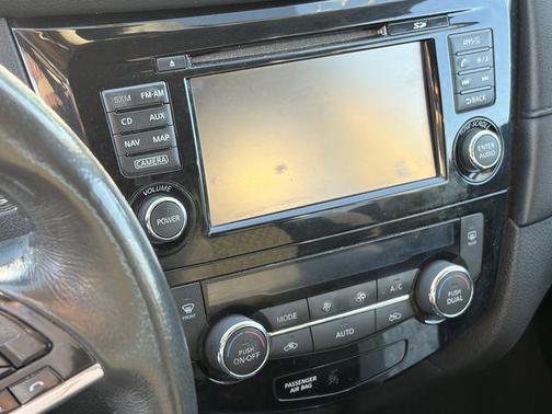 Gun Metallic 2017 Nissan Rogue SV