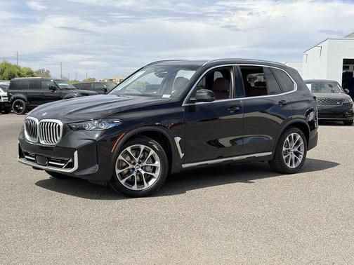 Black Sapphire Metallic 2026 BMW X5 PHEV xDrive50e