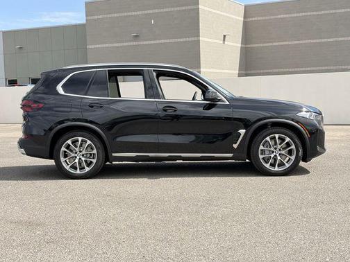 Black Sapphire Metallic 2026 BMW X5 PHEV xDrive50e