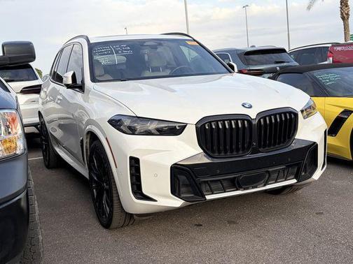 Alpine White 2024 BMW X5 sDrive40i