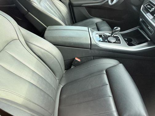 White Metallic 2020 BMW X5 M50i