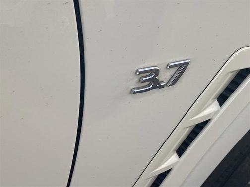 2017 INFINITI QX70 Base