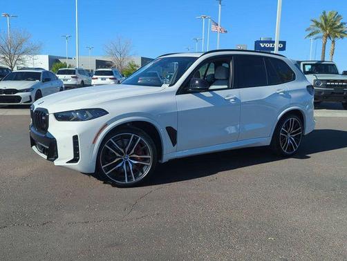 2026 BMW X5 M60i