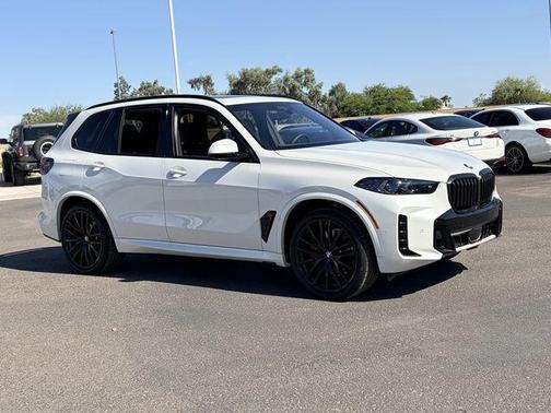 Mineral White Metallic 2026 BMW X5 sDrive40i