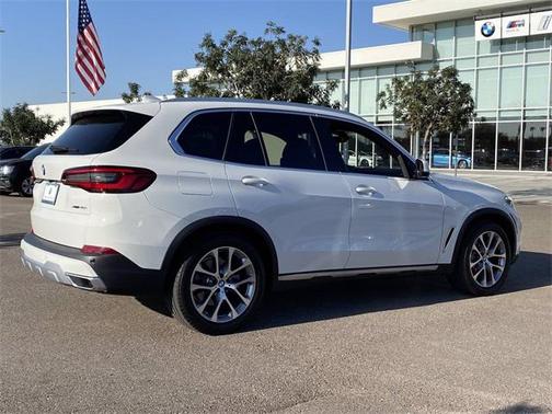 Alpine White 2019 BMW X5 xDrive40i