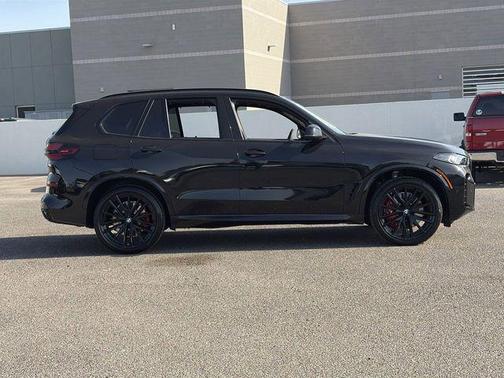 Black Sapphire Metallic 2026 BMW X5 M60i