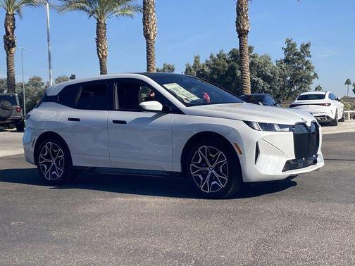 2026 BMW iX xDrive60