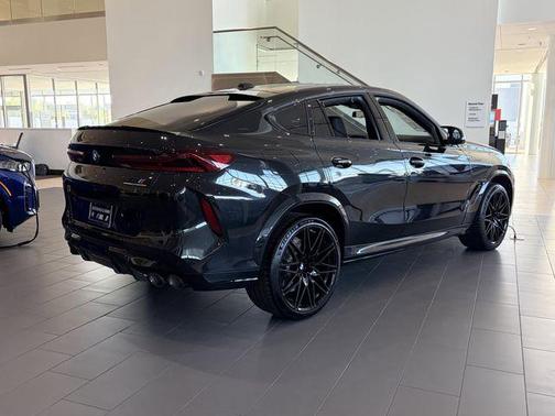 Black Sapphire Metallic 2026 BMW X6 M Competition