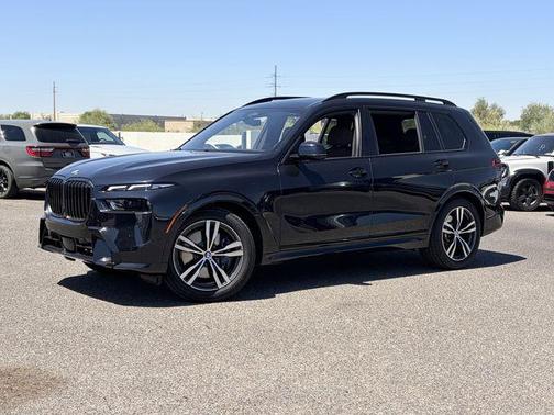Carbon Black Metallic 2024 BMW X7 xDrive40i