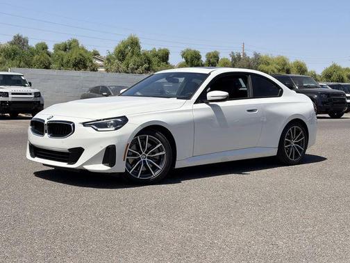 Alpine White 2023 BMW 230 i