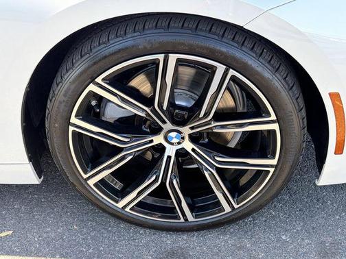 Mineral White Metallic 2022 BMW 230 i
