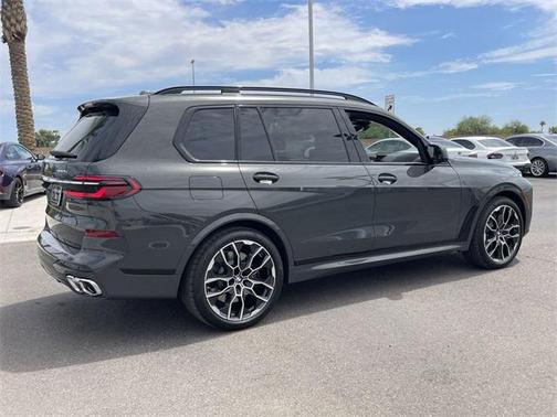 2026 BMW X7 M60i