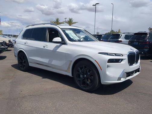 2025 BMW X7 xDrive40i