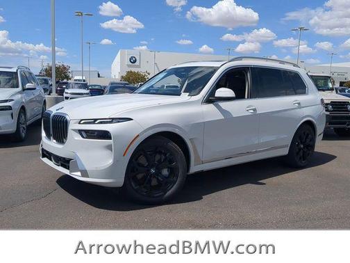 Alpine White 2025 BMW X7 xDrive40i