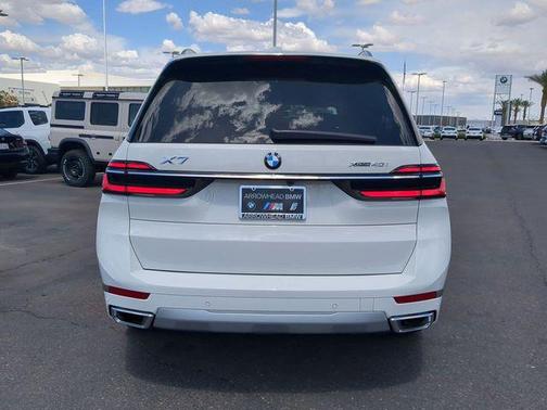 Alpine White 2025 BMW X7 xDrive40i