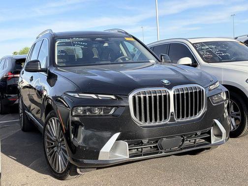 Black Sapphire Metallic 2023 BMW X7 xDrive40i