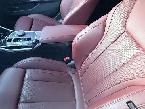 Mineral White Metallic 2023 BMW 330 330i