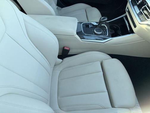 Black Sapphire Metallic 2020 BMW 330 330i