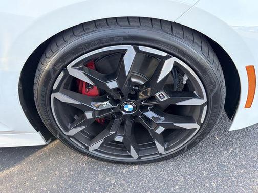 Alpine White 2026 BMW 330 i